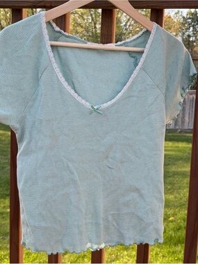 Levi’s Light Green Striped Women's Short Sleeve Babydoll Style Top